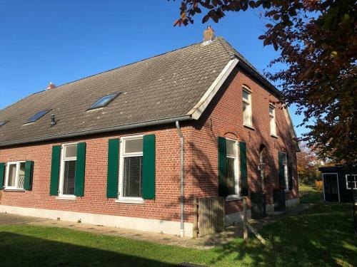 Spacious Farmhouse In Silvolde With Garden