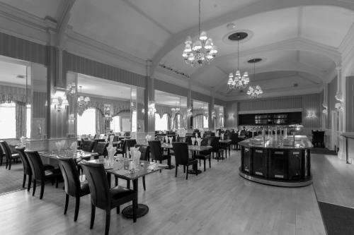Clifton Hotel