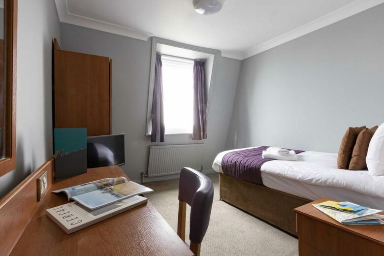 The New Southlands Hotel