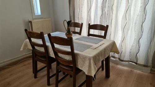 Apartamento Beautiful Standing-alone House With A Garden