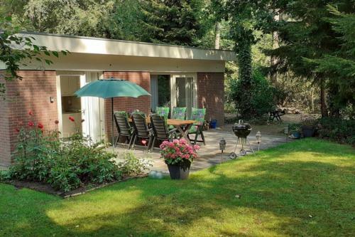 Drentse Bungalow In Natuur En Rust