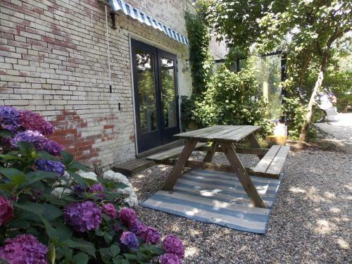 Bed & Breakfast Tintaglia, Betaalbaar En Gastvrij