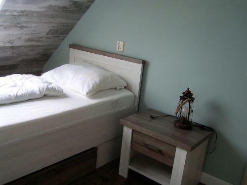 Ferienhaus-beach-bay-direkt-am-see-mit-badebucht