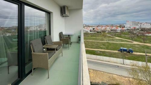 Gray Apartment Mamaia Nord