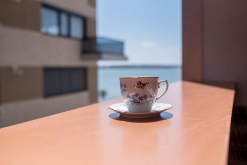 New Central Lake Apartment Mamaia Iaki
