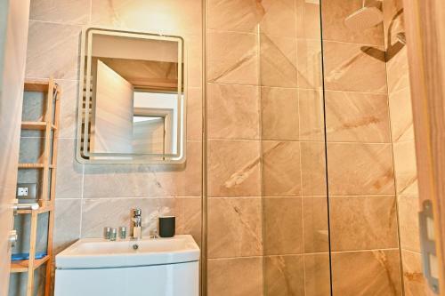 Diamond Sea View 2br Apartment Alezzi Resort Spa N Pools