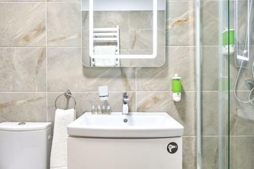 Citadell Sea View Apartment Alezzi Beach Spa N Pools