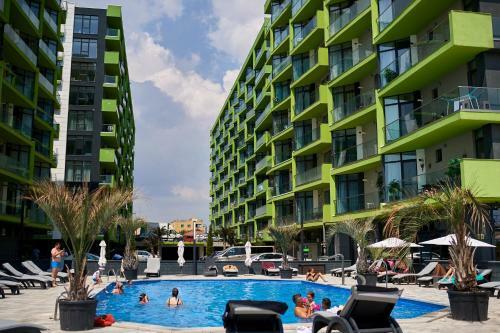Sunset By The Sea Apartment Alezzi Spa Pools Resort