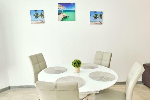 Sunset By The Sea Apartment Alezzi Spa Pools Resort
