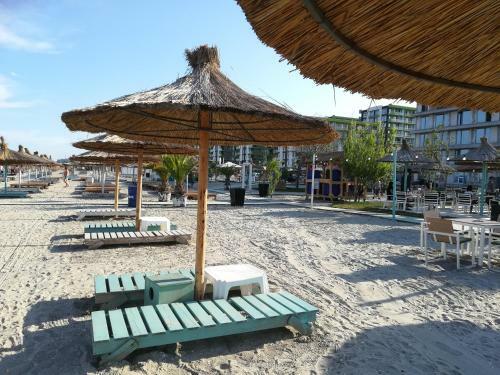 Sun & Sea Apartment