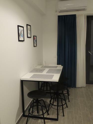 Millberry Beach Apartments