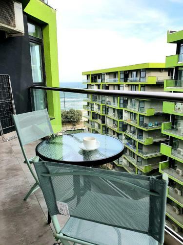 Rise And Shine Apartments Spa N Pool Alezzi Beach Resort