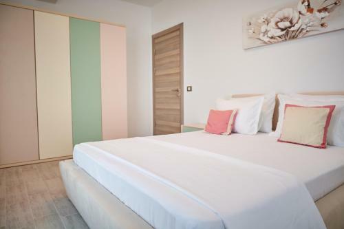 Apartamento Paradise Sea View 2bd Apt Spa N Pools Alezzi Beach Resort