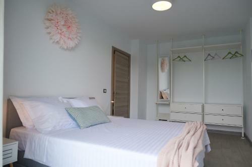 Sunny Side Apartments In Complexul Alezzi Beach