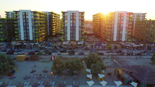 Sunny Side Apartments In Complexul Alezzi Beach