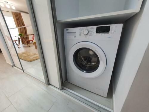 Listone Apartment 12 Mamaia Nord