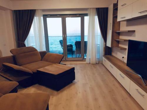 Apartamento Wave 2 Mamaia Prima Linie Vedere La Mare 120mp