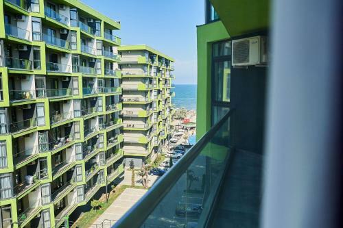 Purple Pearl Apartments Spa N Pool Alezzi Beach Resort