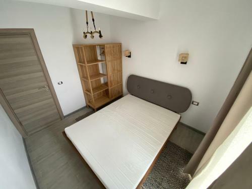 Alezzi Holiday Apartment 13 G