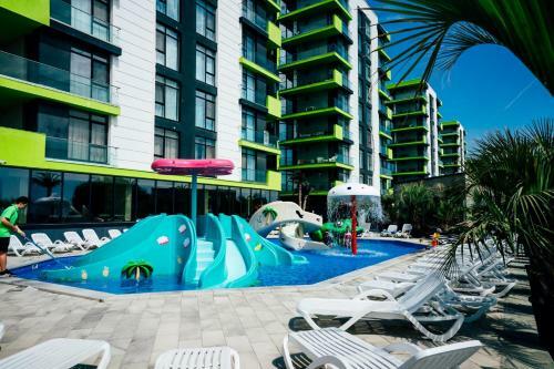 Apartamento Gray Boutique In Alezzi Beach Resort