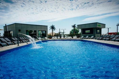 Apartamento Gray Boutique In Alezzi Beach Resort