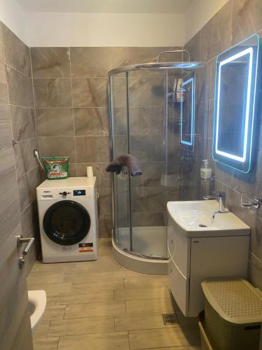 Rusy Apartament-alezzi Beach Resort