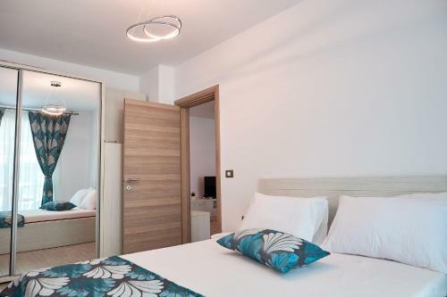 Dolce Vita Apartment Spa N Pool Alezzi Beach Resort