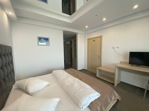 Hostal Ella By The Sea Residence