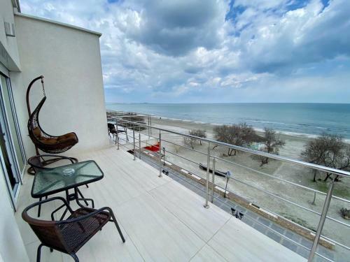 Hostal Ella By The Sea Residence