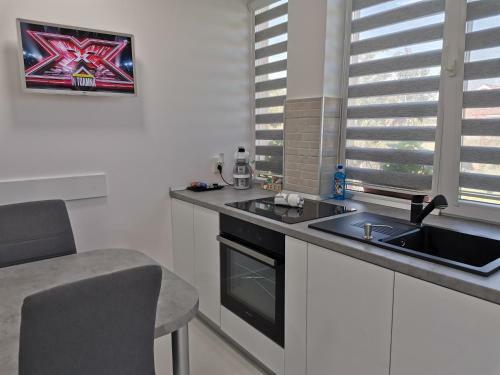 Casuta Cu Tei-lime House