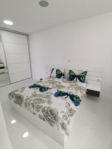 Casuta Cu Tei-lime House