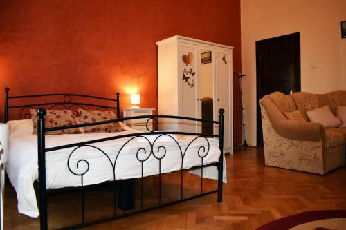 La Casa Nostra - Apartment In Oradea City Centre