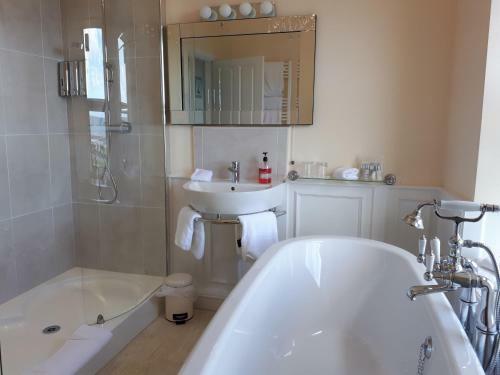 Bed & Breakfast Min Y Don Guest House