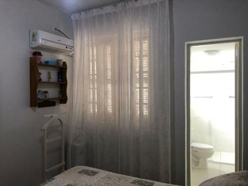Excelente Im�vel A Uma Quadra Da Praia Central