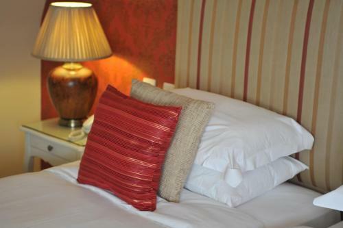 Le Bouchon Brasserie & Hotel