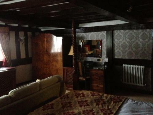 Hostal The Old Hall Country House