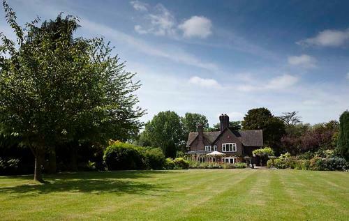 Hostal The Old Hall Country House