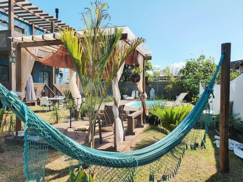 Casa Na Praia Do Rosa Com Piscina