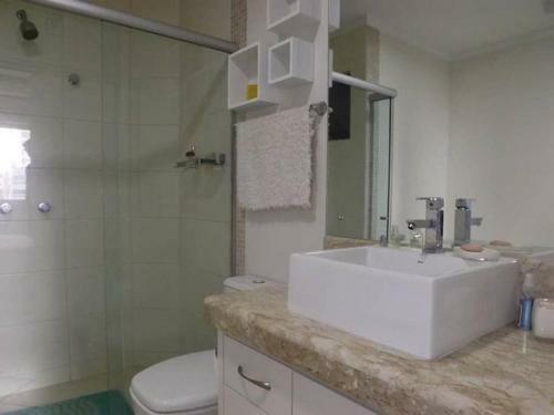 Apartamento 3 Su�tes Pr�ximo A Praia
