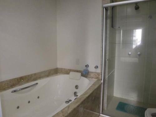 Apartamento 3 Su�tes Pr�ximo A Praia