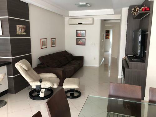 Apartamento 3 Su�tes Pr�ximo A Praia
