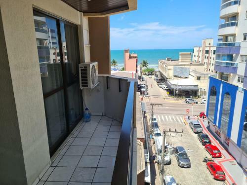 Apartamento Cobertura 3 Quartos Com Ar Excelente Vista Mar! 80 Metros