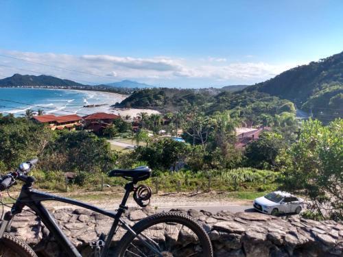 Apartamento 2 Dormit�rios Praia Bombinhas 01