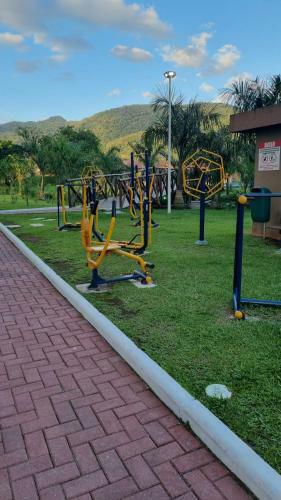 Apartamento Mobiliado - Perto Da Praia Em Itapema Sc