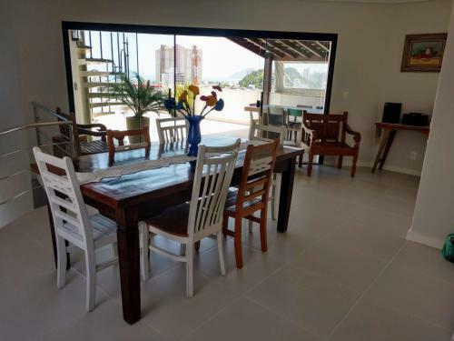 Apartamento Cobertura Triplex Na Enseada Com Piscina Privativa