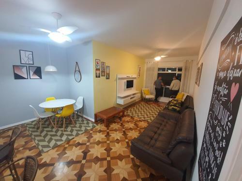 Apartamento Apto A 250m Da Praia Enseada