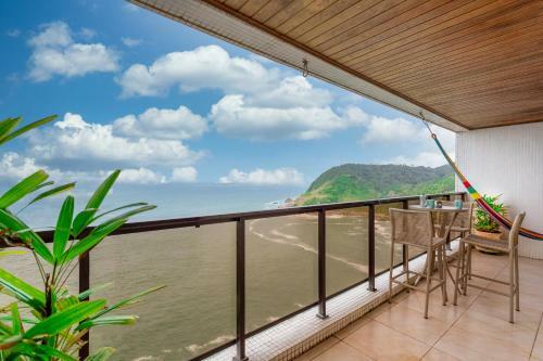 Apartamento Cobertura Duplex Com Vista Para O Mar E Piscina Privativa