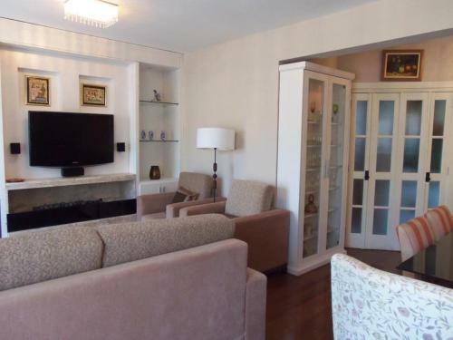 Apartamento A Um Passo Da Rua Coberta Com Wi-fi