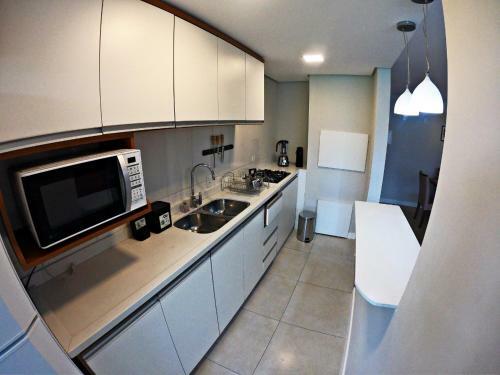 Este Amplo E Charmoso Apartamento Espera Por Voc�!