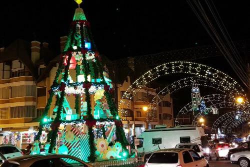 Maravilhoso Apartamento No Centro De Gramado